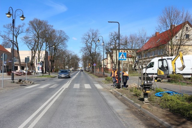 30 marca 2020 r.
Ruszyły prace przy doświetleniu jednego z przejść na ul. Piłsudskiego, obok NDK