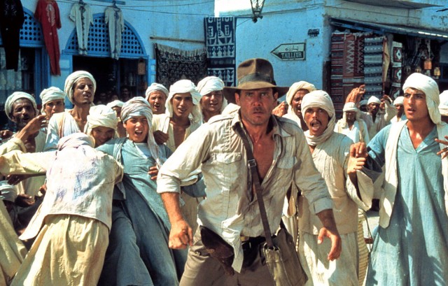 Najnowszy film o przygodach Indiany Jonesa powraca do tradycji kręcenia ujęć w plenerach, a nie w studio filmowym. Ale gdzie kręcono zdjęcia do „Artefaktu przeznaczenia”? Filmowa Grecja to wcale nie Grecja, a Nowy Jork to nie Nowy Jork. Zapraszamy do przewodnika po prawdziwych lokacjach, w których powstawał najnowszy „Indiana Jones”.