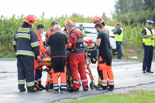 Dziecko, którego stan był najpoważniejszy, zostało przetransportowane do szpitala śmigłowcem LPR