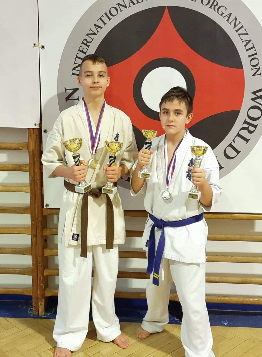 Turniej Karate Kyokushin Prazsky Pohar( Puchar Pragi), legniczanie z medalami