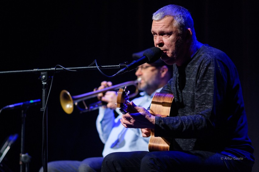 Niedzielny koncert w kinie Marzenie był pełen akustycznych...