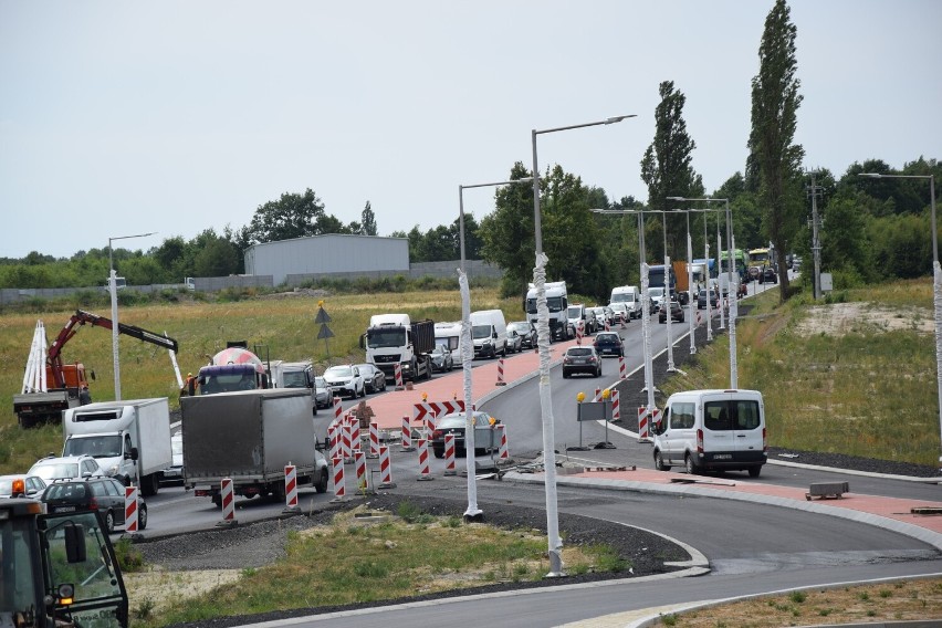 Takie widoki na DK27 przy budowanym w pobliżu Nowogrodu...