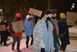 Strajk kobiet Głogów znowu na ulicach miasta. Marsz przeszedł z rynku pod siedzibę PiS