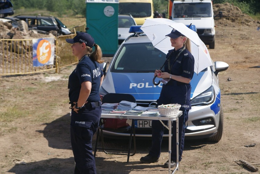 Piknik militarny w Kaliszu. Wojskowe pojazdy w akcji