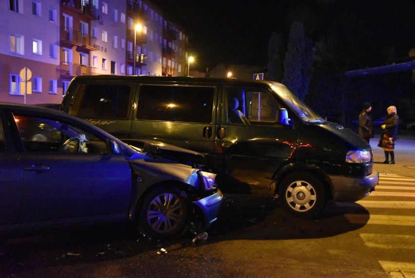 Wypadek u zbiegu Dzieci Polskich i Spacerowej