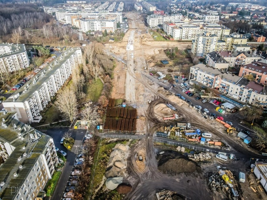 Trwa budowa tramwaju na Naramowice - sam tramwaj dojedzie do...