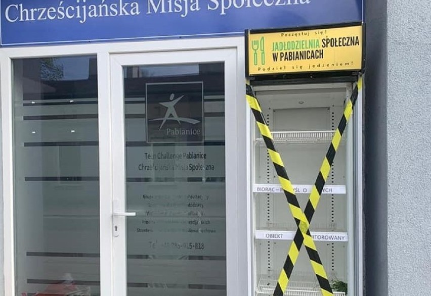 Nawałnica zniszczyła lodówkę Jadłodzielni Społecznej w Pabianicach. Już można z niej korzystać ZDJĘCIA