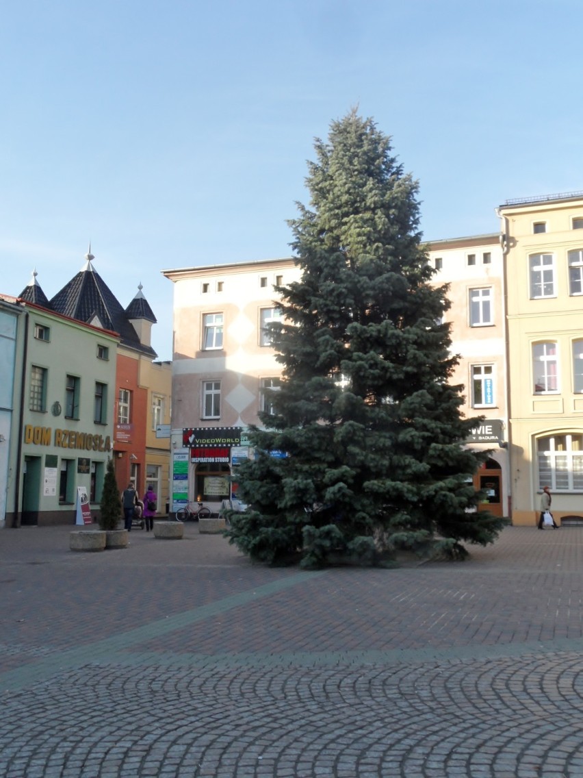 Lubliniec: Choinka na rynku
