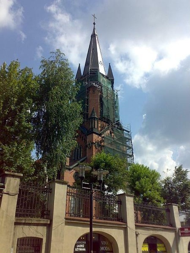 Przed kościołami diecezji sosnowieckiej zbierano podpisy pod ...