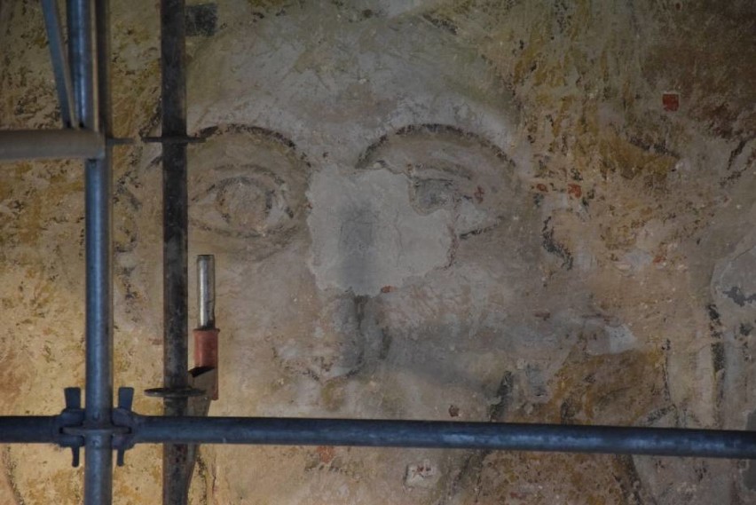 Cenną polichromię odkryto w kościele franciszkanów w Kaliszu