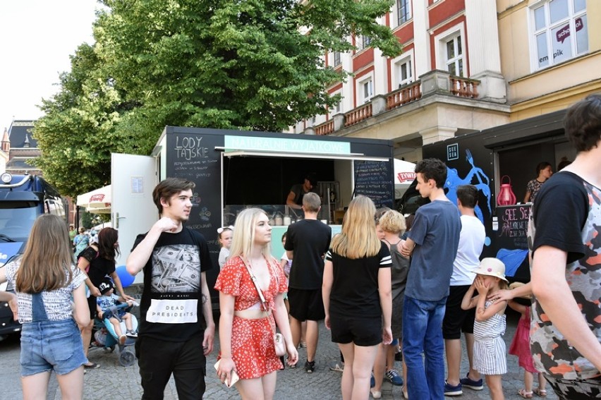 Food Truck Show w Legnicy! Impreza już wystartowała [ZDJĘCIA]