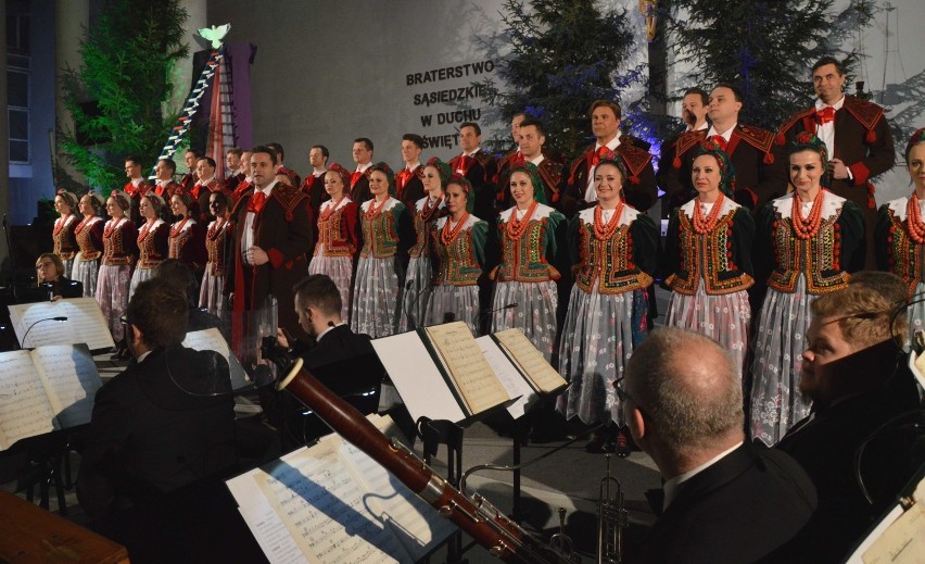 Koncert "Śląska" w Malborku [ZDJĘCIA, FILM]. "Święta Noc" w kościele św. Urszuli Ledóchowskiej