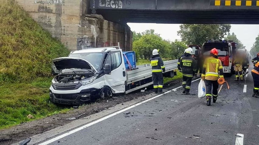 Nadal zablokowana jest droga krajowa nr 74 między Kielcami a Piotrkowem. Ruch odbywa się wahadłowo [zdjęcia]