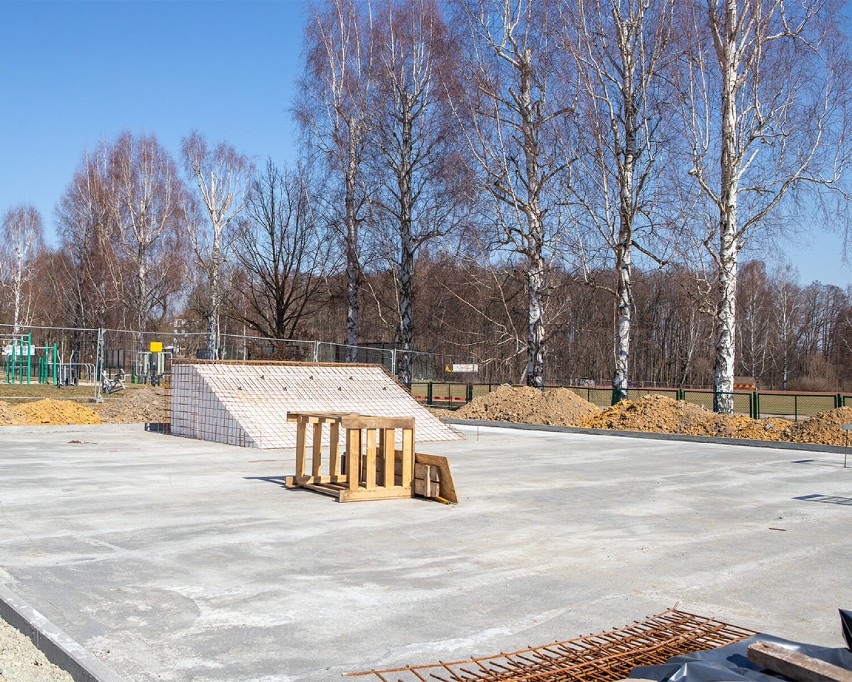 Trwa budowa skateparku na terenie OSiR-u w Polanicy-Zdrój....