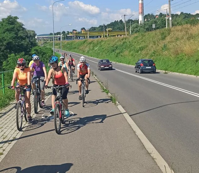 W kolejnej odsłonie niedzielnych wycieczek rowerowych po okolicach Przemyśla (i nieco dalszych terenach), w grupach zaawansowanej i familijnej, wzięło udział łącznie 56 uczestników.
