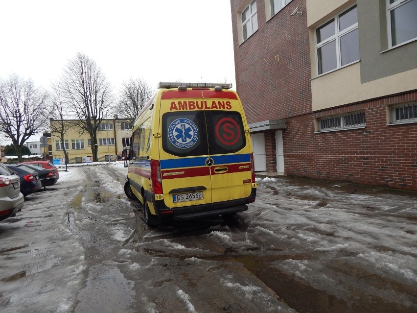 Kiedy na karetkę trzeba czekać, do akcji wkraczają inne służby