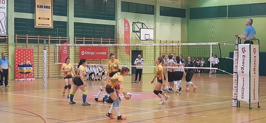 W trzeciej lidze siatkówki kobiet Energa Czarni uległa 2:3 Czarnym Owcom z Gdańska