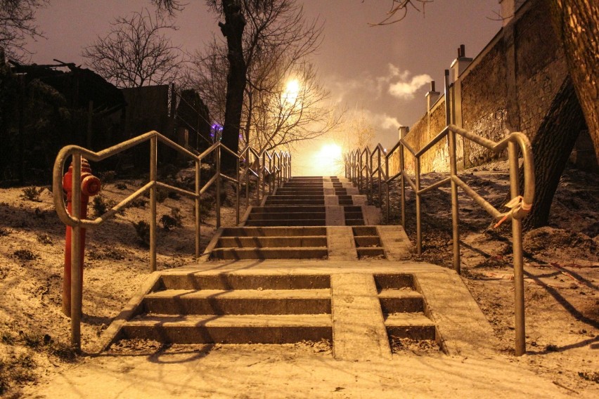 W Lublinie posypało śniegiem. Ale w kolejnych dniach zima odpuści i będzie cieplej 