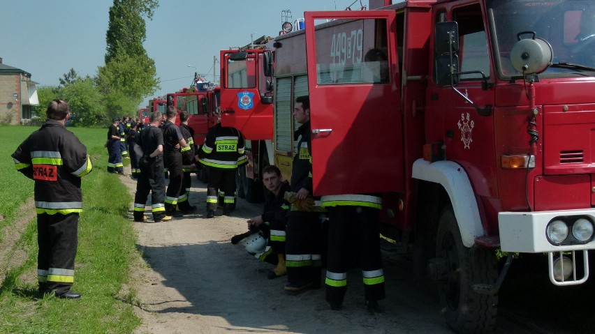 Łęczyccy strażacy i druhowie OSP z powiatu łęczyckiego wzięli udział w ćwiczeniach &quot;Las 2013&quot;