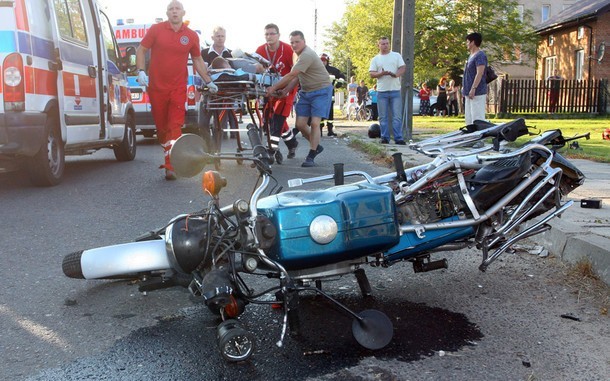 Groźny wypadek motocyklistów w Piotrkowie (zdjęcia)