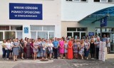 Zmiana na stanowisku dyrektora Miejskiego Ośrodka Pomocy Społecznej w Starachowicach. Były podziękowania i tort [ZDJĘCIA]