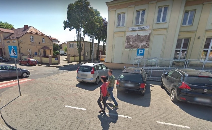 Ulice Szubina w Google Street View w 2013 i 2018 roku.