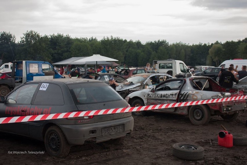 Sobotnie zawody Wrak Race w Borui Kościelnej [ZDJĘCIA]