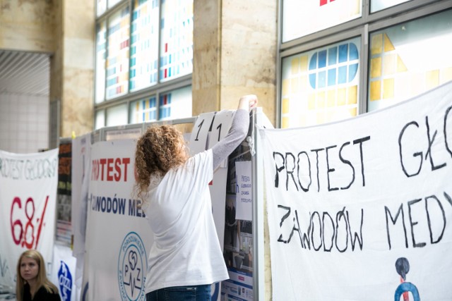 Szpital w Krakowie-Prokocimiu w środę jest pełny protestujących lekarzy