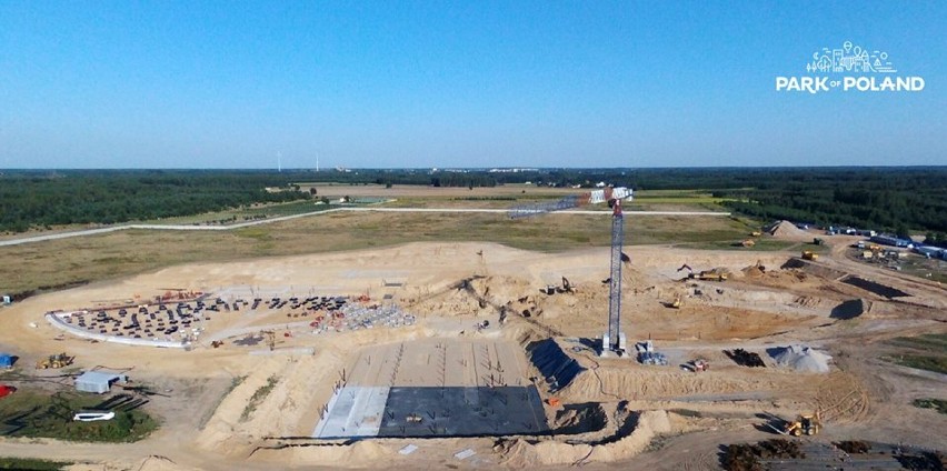 Budują gigantyczny park wodny pod Warszawą. Otwarcie w...