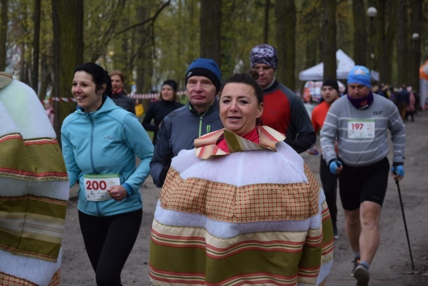 W poprzednich edycjach biegu wielkanocnego niektórzy...