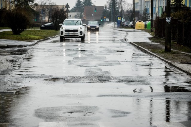 02.03.2020 bydgoszcz ulica tadeusza boya zelenskiego asfalt dziury  . fot: tomasz czachorowski/polska press