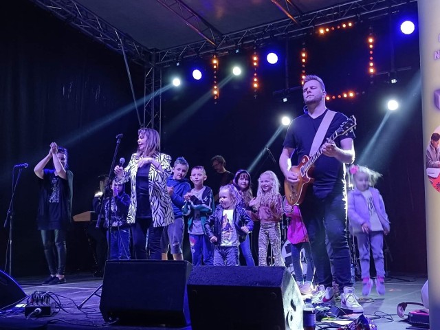 Festyn „Mama, tata i ja - razem pomagamy” w Jasieniu. Zbierali dla Zosi Wyczałkowskiej z Trzcianki