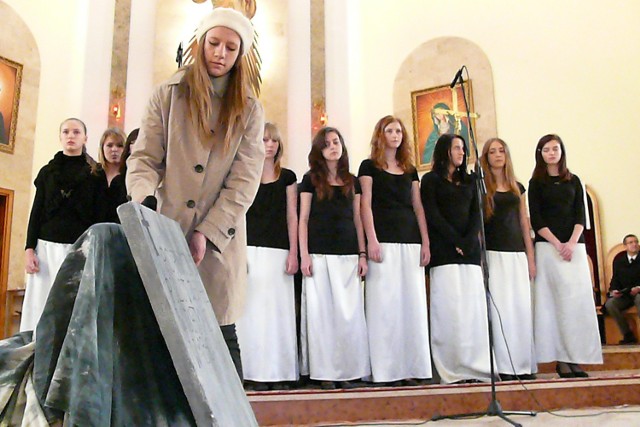 Program słowno muzyczny przygotowali gimnazjaliści z Binkowa