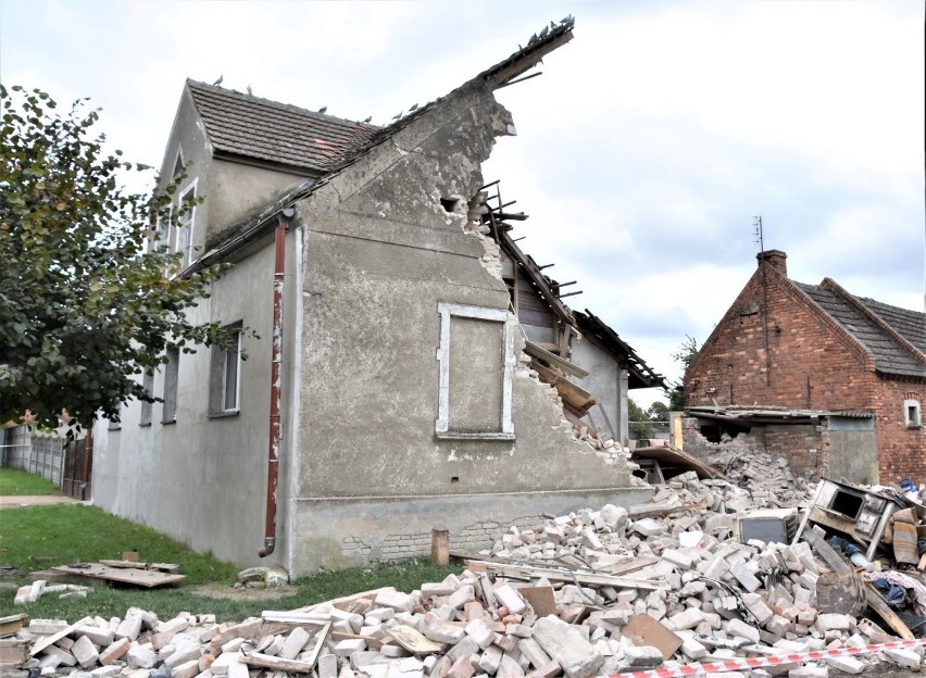 Swoje zrobił wybuch gazu, ale też część naruszonych ścian...