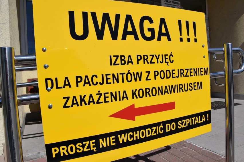 Pozytywny wynik testu na koronawirusa u pracownika supermarketu Biedronka w Praszce. Załoga na kwarantannie