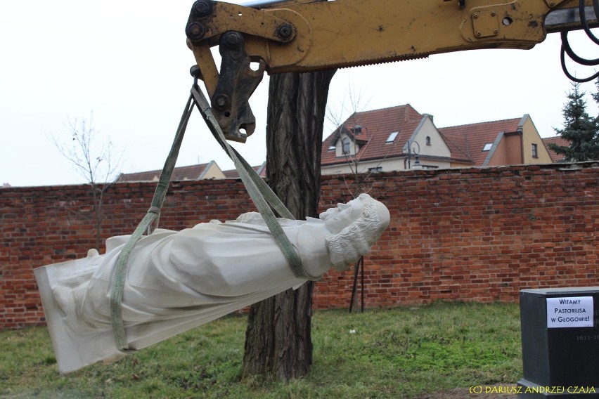 Szczegóły oficjalnego odsłonięcia będą niebawem podane. Sama...