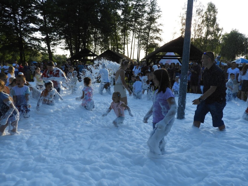 Festyn z okazji Dnia Dziecka na Wyspie w Szczercowie