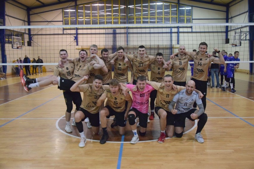 Prawdziwą siatkarską ucztę zafundowali kibicom siatkarze klubów Volley Team Żychlin i KS Volley Radomsko