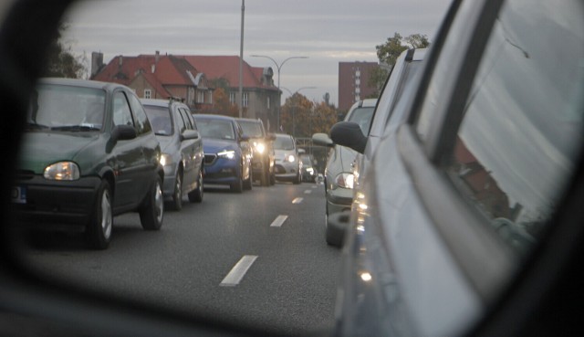 W Grudziądzu jednocześnie remontowane  są nawierzchnie ulic Włodka oraz al. 23 Stycznia. Korki tworzą się na ul. Hallera