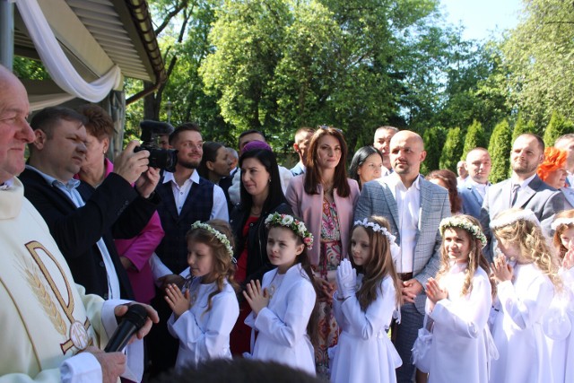 Pierwsza Komunia Święta w parafii pod wezwaniem Narodzenia Najświętszej Maryi Panny w Bełchatowie
