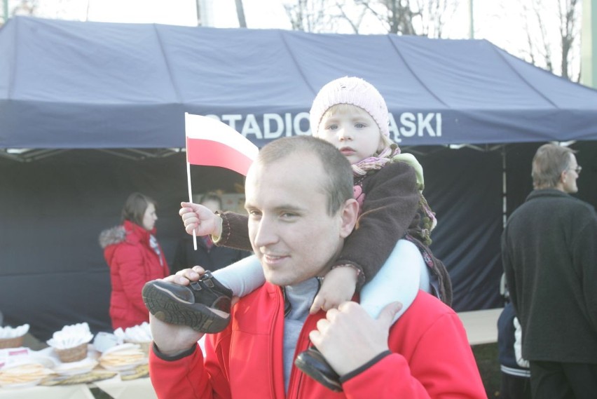 Festyn z okazji Święta Niepodległości na Stadionie Śląskim przyciągnął całe rodziny
