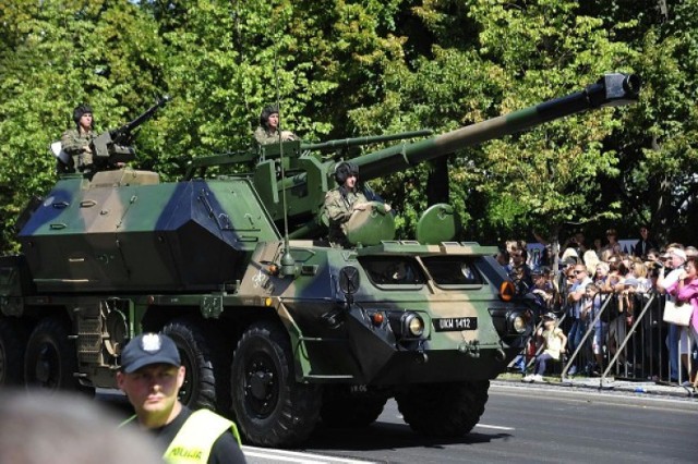 Wielka defilada wojskowa na święto Wojska Polskiego 15 sierpnia 2014