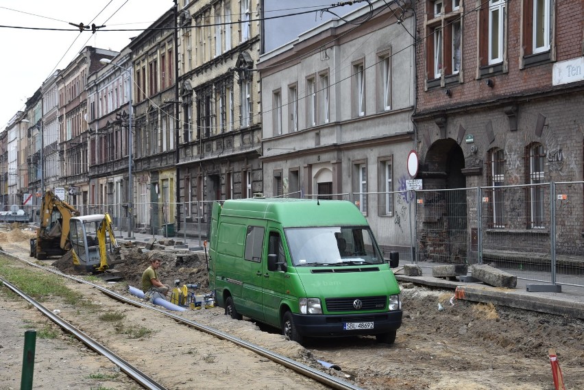 Kiedy się skończy remont ulicy Katowickiej? Mieszkańcy mają już dosyć