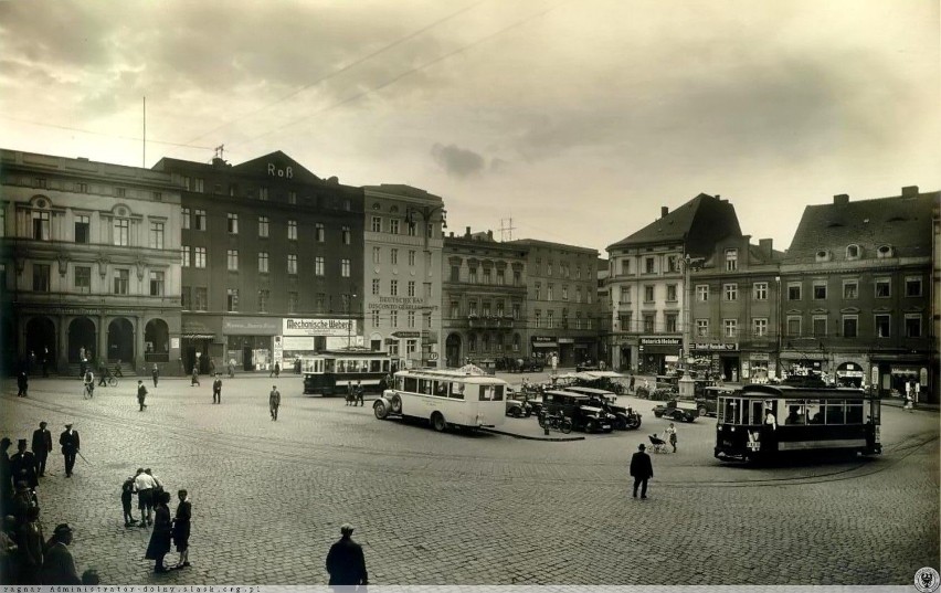 1932 
Rynek w Wałbrzychu, niegdyś jeden z dwóch węzłów...