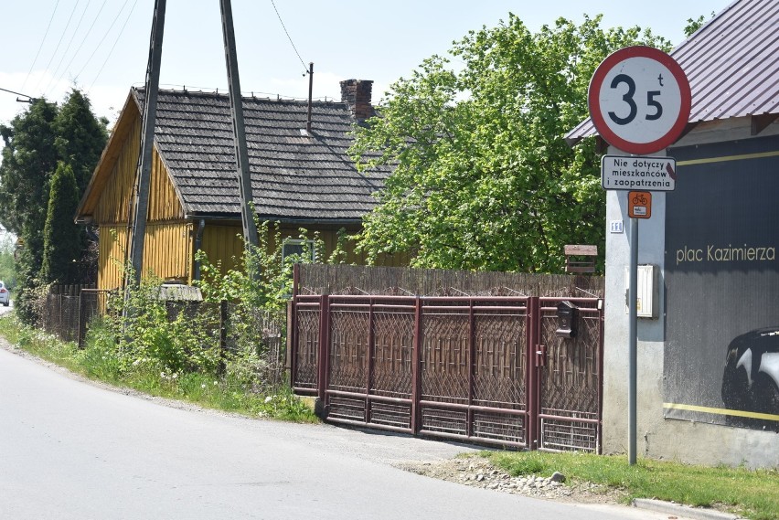 Gigantyczny absurd drogowy. Najdziwniejszy zjazd z autostrady w Polsce