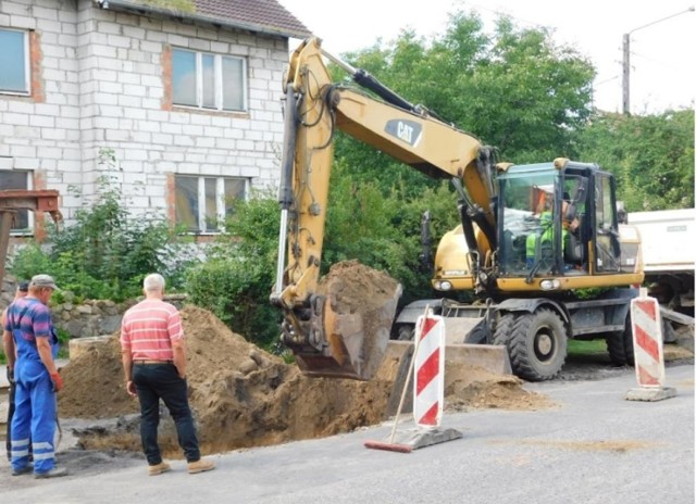 Ruszył remont drogi w Szczańcu