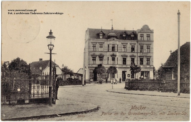 Skrzyżowanie Toruńskiej i Lipowej. Miejsce, w którym zakręcał tramwaj. Po prawej widać drewniany dom...