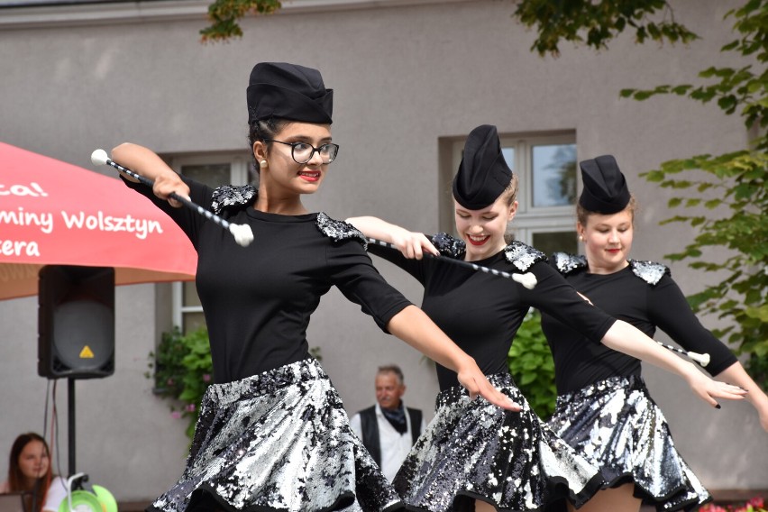 Mażoretki Aura wystąpiły w sobotę na wolsztyńskim Rynku