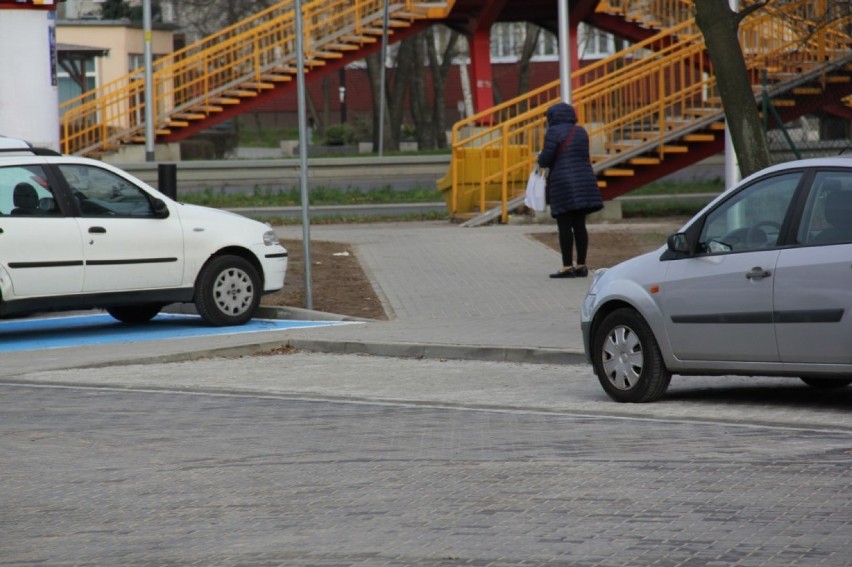 Nowa droga, parking i chodniki na Koperniku. Duże zmiany przy "blaszaku"