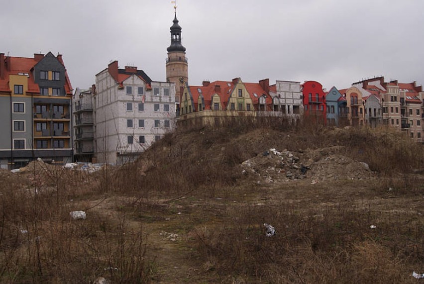 Jak wyglądał bulwar nad Odrą w Głogowie kilka lat temu? Przypominamy, jak się zmieniało to miejsce. Zdjęcia